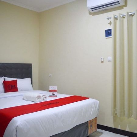 فندق Reddoorz Near Sam Poo Kong 2 سيمارانغ المظهر الخارجي الصورة